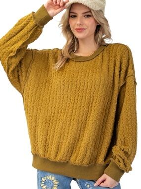 896:  EASEL NWT PULLOVER OLIVE (H18)